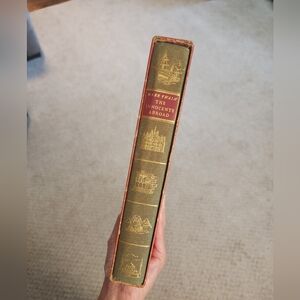Vintage Mark Twain book with box